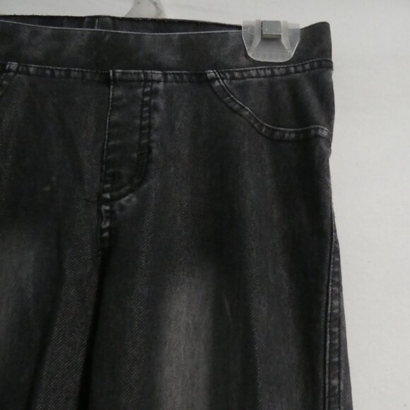 H&M | 11 - 12 years | Graphic Charcoal Denim Leggings | Back Pockets - Picture 5 of 16